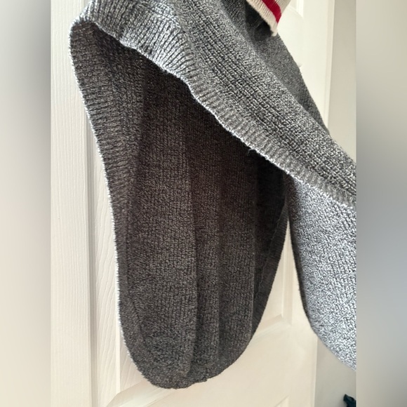 Roots kids cabin poncho shawl grey size small/medium girls - Picture 5 of 10